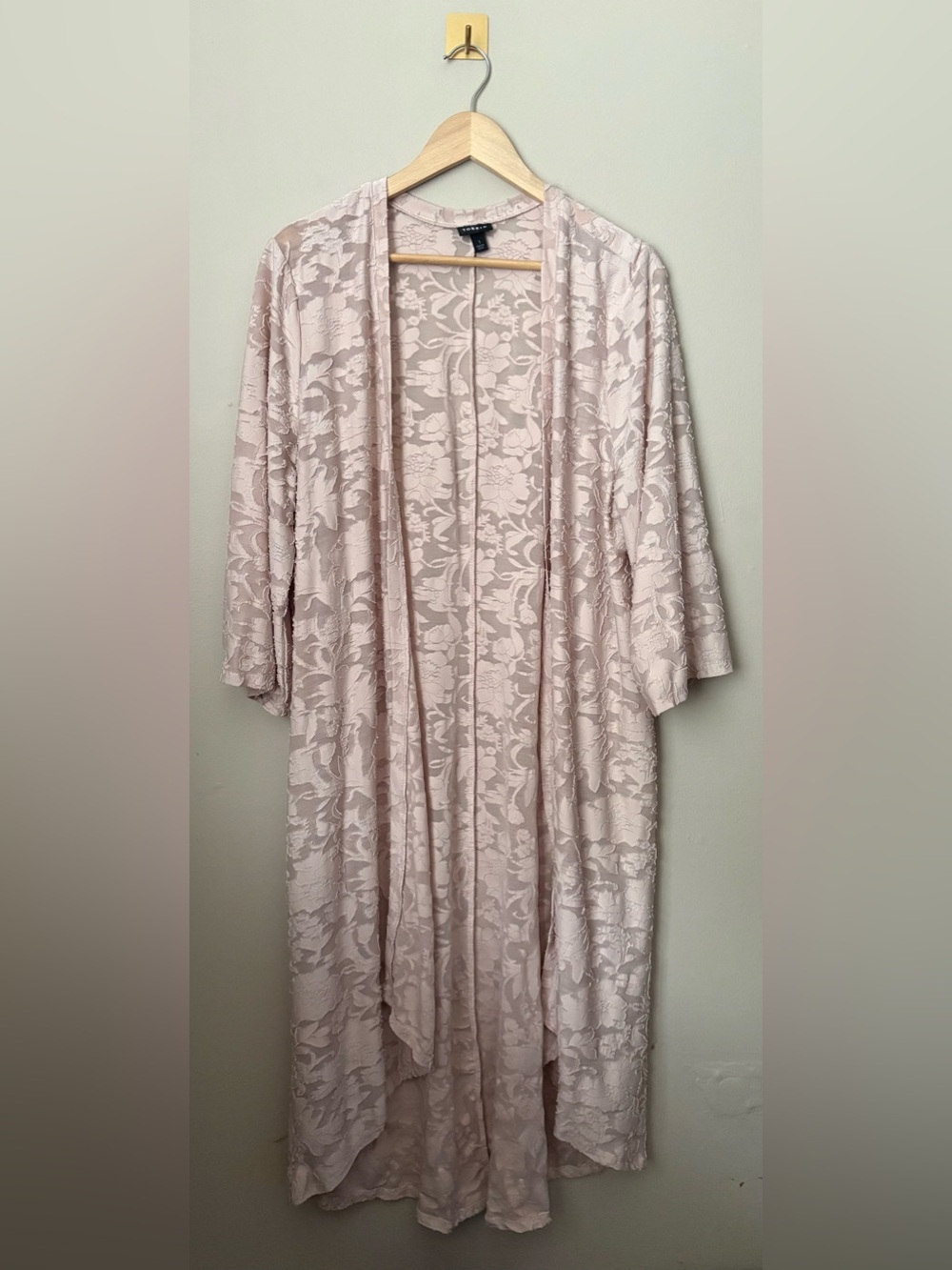Torrid Size 1/1X 14/16 Dusty Pink Floral Burnout Open Front Kimono Duster